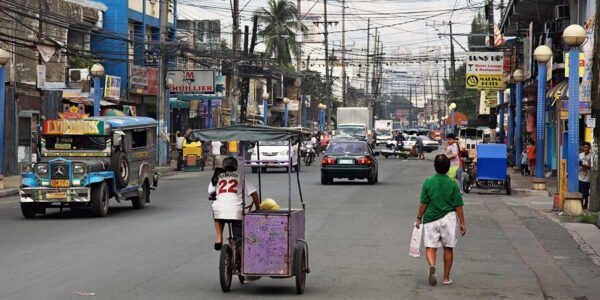 Manila Streets by Stefan Munder used under CC BY