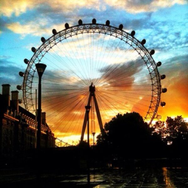 London City Guide - The Greatest Hits - The London Eye by Joanna D via Trover.com