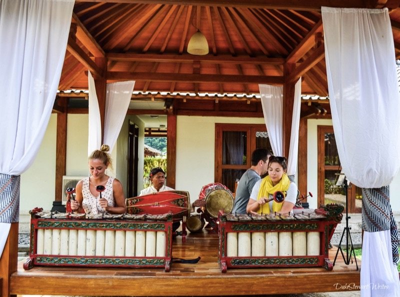 Eva and Christina Jamming on the Gamelan