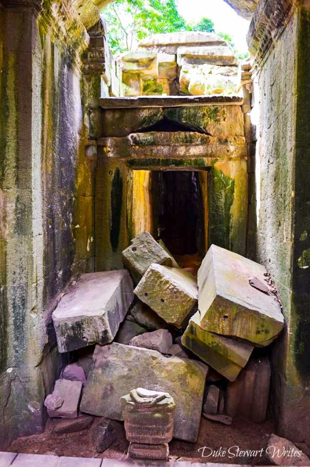 Ta Prohm collapsed hallway