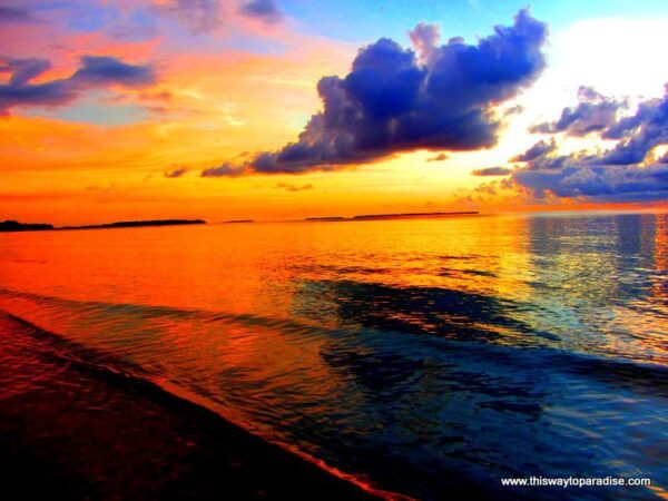 Indonesia Maluku Kai Island Photo by ThisWaytoParadise.com