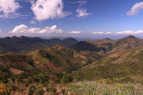 Inle Lake Trek Photo by Global Couple