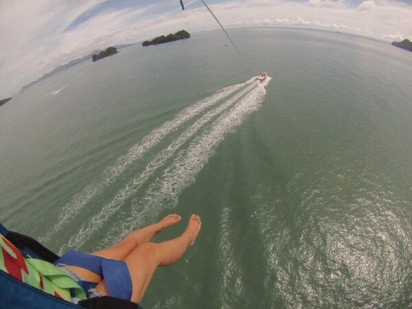 Langkawi Parasailing Photo by Rachel Jones from HippieInHeels.com