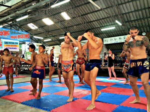 Singpatong Muay Thai Photo by Arnette from RTW Girl