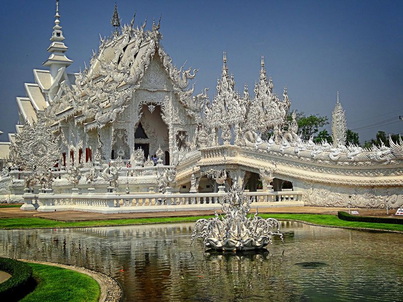 Northern Thailand Chiang Rai Wat Rong Khun Photo by Jerny Destacamento