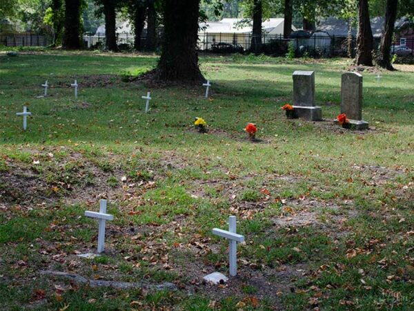 History of Hampton VA Tucker Family Cemetery Image