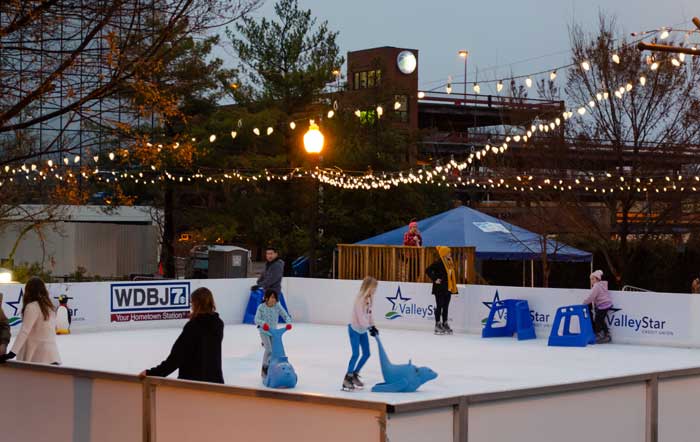 Ice Skating Roanoke VA Elmwood on Ice Image